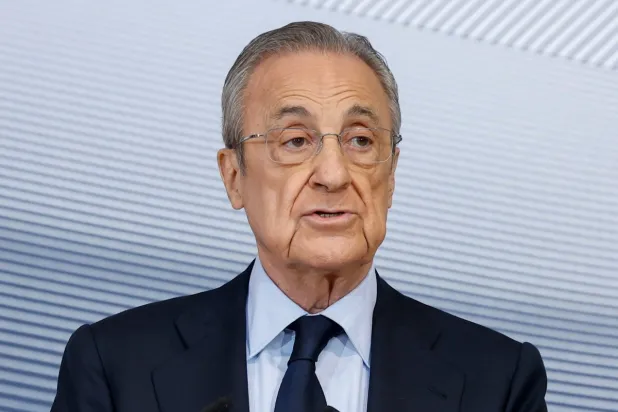 فلورنتينو بيريز رئيس نادي ريال مدريد لأربع سنوات جديدة (إ.ب.أ)