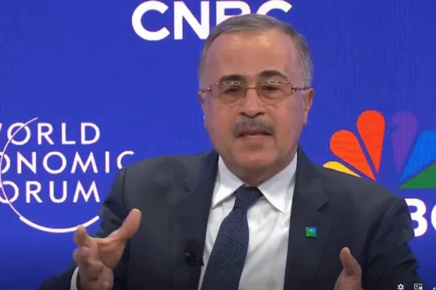 الرئيس التنفيذي لـ«أرامكو» متحدثاً في «دافوس 2025» (الشرق الأوسط)