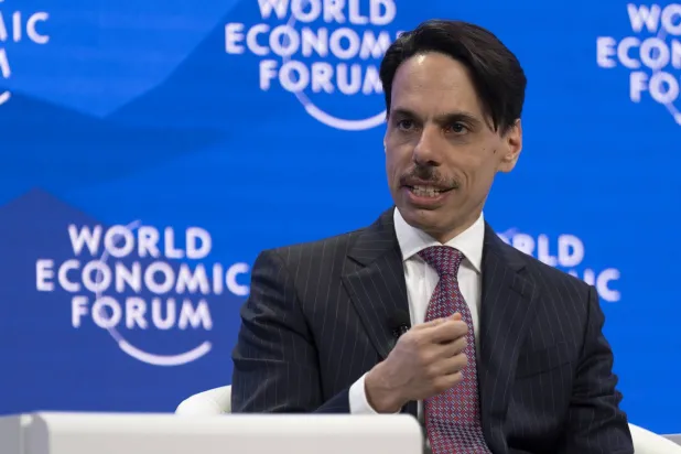 وزير الخارجية السعودي خلال مشاركته في جلسة حوارية ضمن المنتدى الاقتصادي العالمي (د.ب.أ)