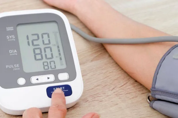 ضغط الدم المنضبط يساعد على تحسين جودة حياة كبار السن (جامعة أكسفورد)
