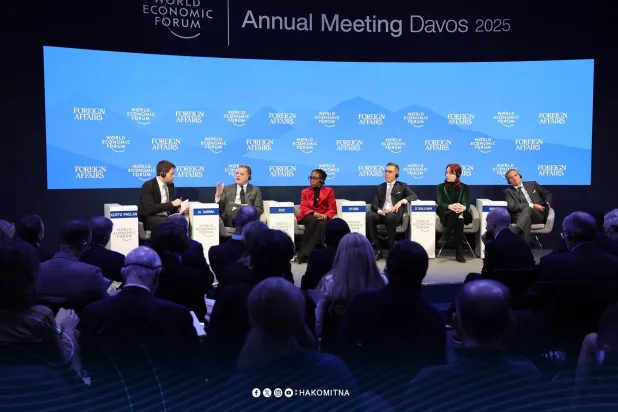 الدبيبة متحدثاً في «منتدى دافوس» بسويسرا (حكومة الوحدة)