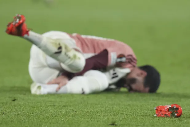 الدولي الجزائري سعيد بن رحمة يقترب من الانتقال لنادي نيوم (أ.ب)