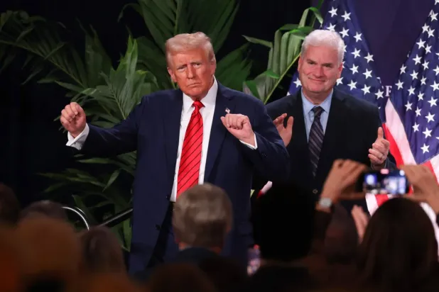 Trump Miami'deki Cumhuriyetçi Parti Temsilciler Meclisi politika toplantısına katıldı (AFP)