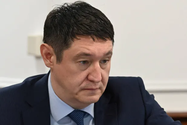 وزير الطاقة الكازاخستاني ألماساد ساتكالييف (رويترز)