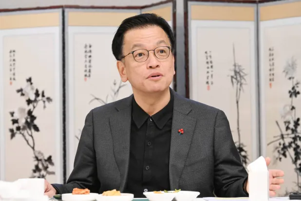 رئيس كوريا الجنوبية المؤقت تشوي سانغ موك (إ.ب.أ)