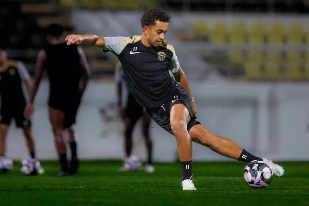 الغامدي سيخوض تجربة احترافية في نيوم (الشرق الأوسط)