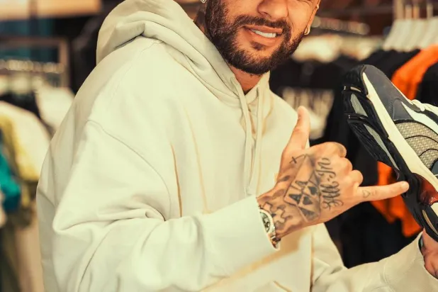 نيمار أعلن أنه سيوقع لناديه القديم (حساب اللاعب على إكس) 