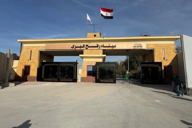 معبر رفح لم يشهد دخول مساعدات الجمعة (الشرق الأوسط)