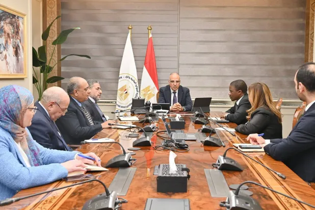 محادثات وزير الري المصري مع سفير كوت ديفوار لدى مصر تناولت التعاون في مجال المياه (مجلس الوزراء المصري)