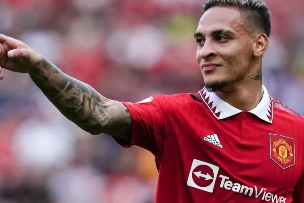 أنتوني بدا كلاعب بلا مميزات مع مان يونايتد (الشرق الأوسط)