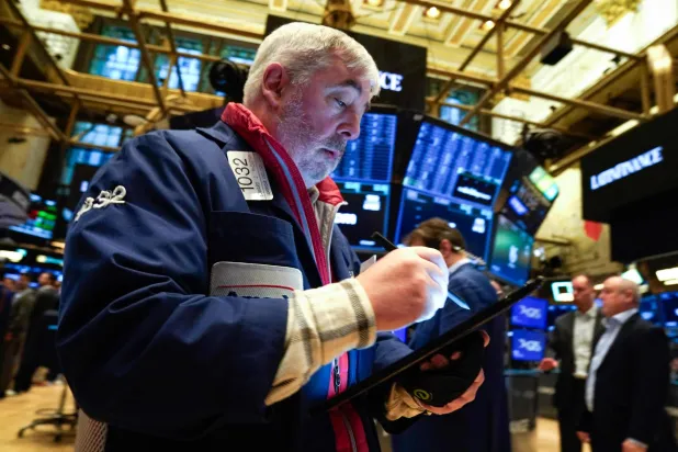 متعاملون في بورصة نيويورك للأوراق المالية (أ.ف.ب)