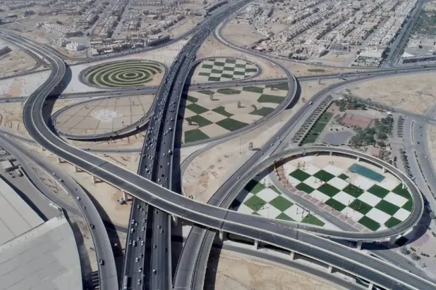 مشاريع لطرقات الرياض التي تم تدشينها بهدف تعزيز منظومة النقل في العاصمة (الشرق الأوسط)