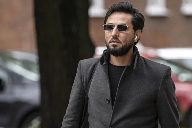 الناشط واللاجئ العراقي سلوان موميكا (أ.ب)