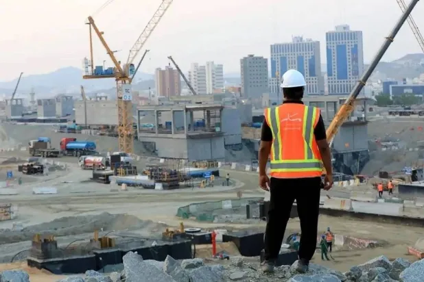 A worker at one of Masar’s projects in Makkah, Saudi Arabia. (Asharq Al-Awsat) 