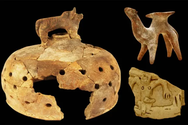 3 قطع فخارية من موقع مويلح في الشارقة