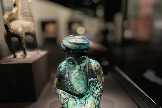 قطعة خزفية من مجموعة آل ثاني (الشرق الأوسط)