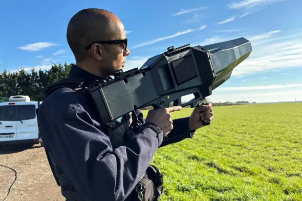 İsrail, geliştirilmekte olan yeni anti-drone savunma sistemleri üzerinde bir dizi testi tamamladı (Reuters)