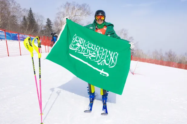 شريفة السديري تدشن المشاركة السعودية في الألعاب الشتوية الآسيوية (حساب اللاعبة على إنستغرام)