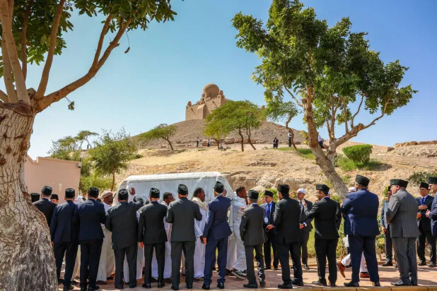 جانب من تشييع جنازة الأغا خان (شبكة أغا خان) 