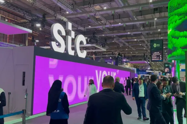 تُعد «مجموعة stc» شريكاً رئيسياً في رحلة التحول الرقمي للمملكة مقدمة حلولاً تدعم الاقتصاد الرقمي (الشرق الأوسط)