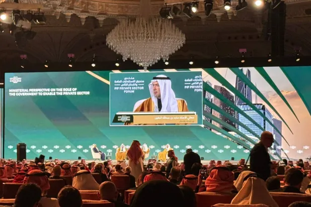 وزير البلديات والإسكان السعودي ماجد الحقيل (الشرق الأوسط)