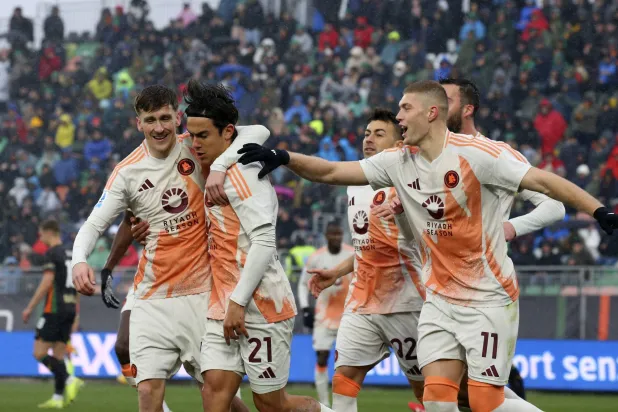 يبحث روما الإيطالي عن تعويض قاري لإخفاقاته المحلية عندما يحل على بورتو البرتغالي الخميس (أ.ب)