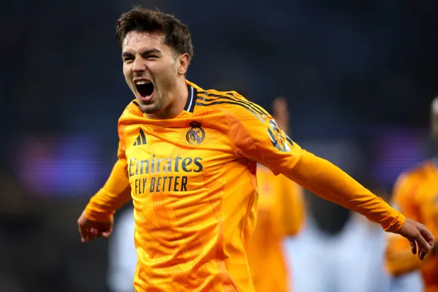 بعد إصابة أبعدته عن الملاعب لأكثر من شهر في بداية الموسم عاد إبراهيم دياز للقتال على مركز أساسي في تشكيلة ريال مدريد (إ.ب.أ)