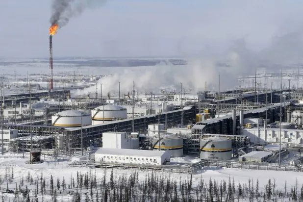 مصفاة نفط في روسيا (رويترز)