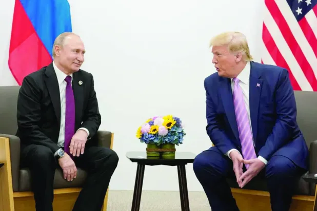 جانب من لقاء بين الرئيس الأميركي دونالد ترمب ونظيره الروسي فلاديمير بوتين عام 2019 (رويترز)