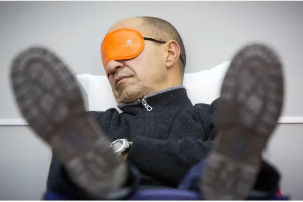 النوم يحسن القدرة على حل المشكلات المستهدفة التي لم يكن من الممكن حلها في البداية (أرشيفية- رويترز)