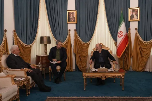 أمين عام مجلس الأمن القومي الإيراني علي أكبر أحمديان يستقبل فالح الفياض في طهران (إيرنا)