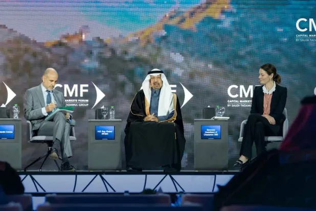 جانب من الجلسات الحوارية (ملتقى الأسواق المالية)