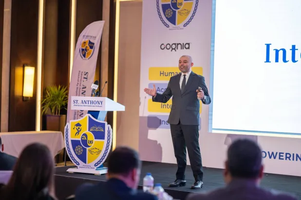 ماركو صبحي العضو المنتدب لـ«مدارس سانت أنتوني» خلال الإعلان عن انطلاق المشروع التعليمي في القاهرة (الشرق الأوسط)