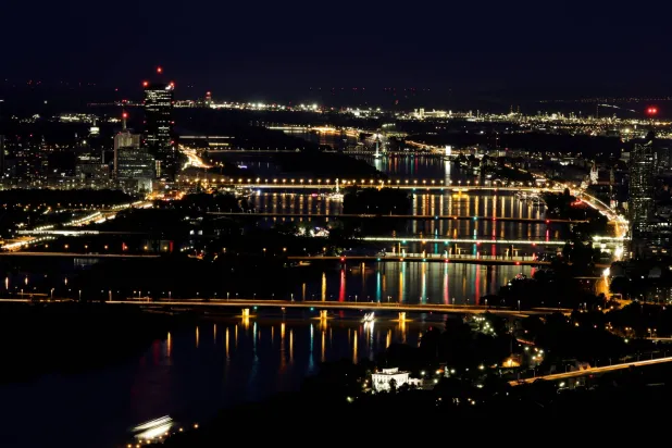 صورة عامة للعاصمة فيينا (أرشيفية - رويترز)