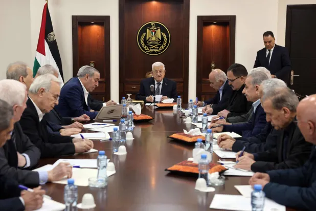 جانب من اجتماع اللجنة المركزية لحركة «فتح» في رام الله اليوم (أ.ف.ب)