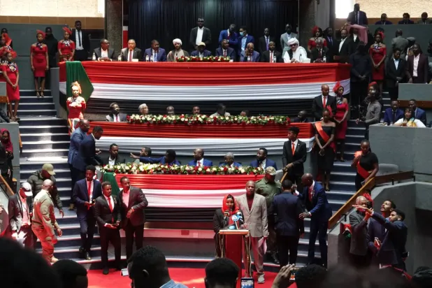 Siyasi parti temsilcileri ve silahlı hareketlerin liderleri salı günü Nairobi'de Sudan'ın Hızlı Destek Kuvvetleri tarafından kontrol edilen bölgelerde hükümet kurma toplantılarına katıldılar (DPA)