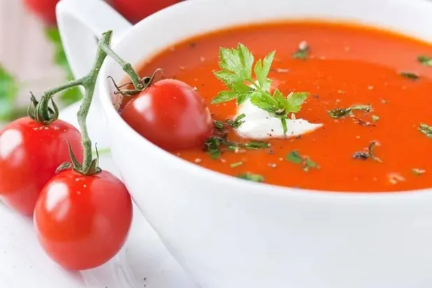 شوربة الطماطم (فيسبوك)