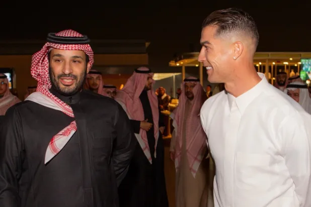 كريستيانو رونالدو كان سعيداً بلقاء ولي العهد الأمير محمد بن سلمان (حساب رونالدو في إكس)