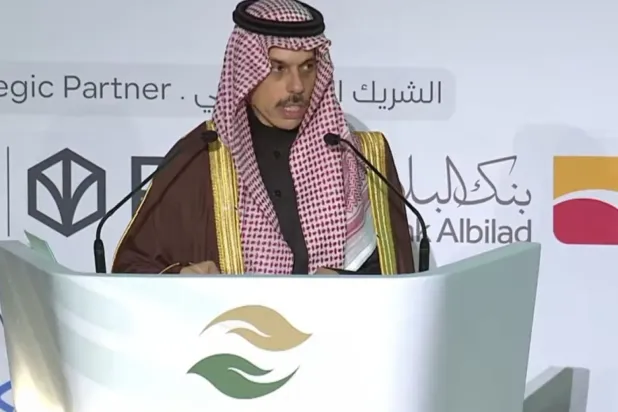 Suudi Arabistan Dışişleri Bakanı Prens Faysal bin Ferhan, konuşmasında insani yardım ve siyasi etik arasındaki etkileşimin insani yardım faaliyetlerinin özünü oluşturduğunu vurguladı. (Şarku’l Avsat)