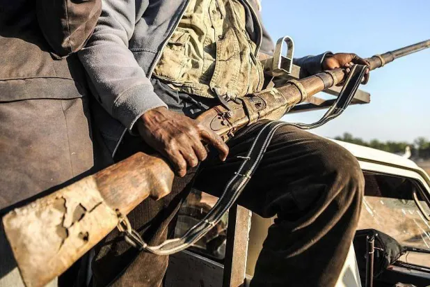 تم تشكيل مجموعات الدفاع عن النفس للمساعدة في محاربة الجماعات المسلحة المتشددة في نيجيريا (غيتي)