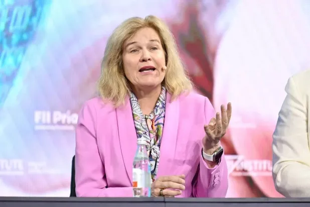 Franklin Templeton CEO Jenny Johnson speaks at the Future Investment Initiative (FII) Conference in Miami. (Asharq Al-Awsat) 