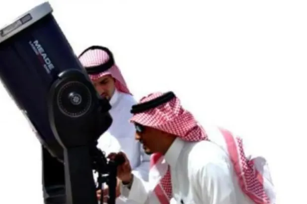 السعودية تدعو المسلمين لتحري رؤية هلال رمضان (الشرق الأوسط)
