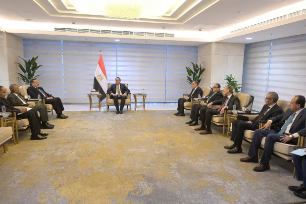رئيس الوزراء المصري خلال استقباله وزير خارجية السودان (مجلس الوزراء المصري)