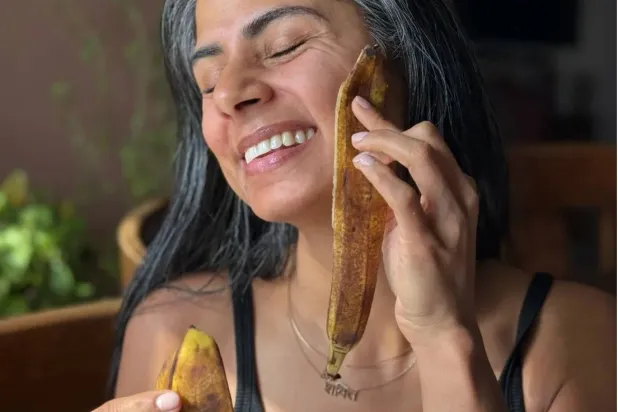 كيرتي تيواني خبيرة تجميل ومعالجة بالطب الأيورفيدي (سي إن إن)