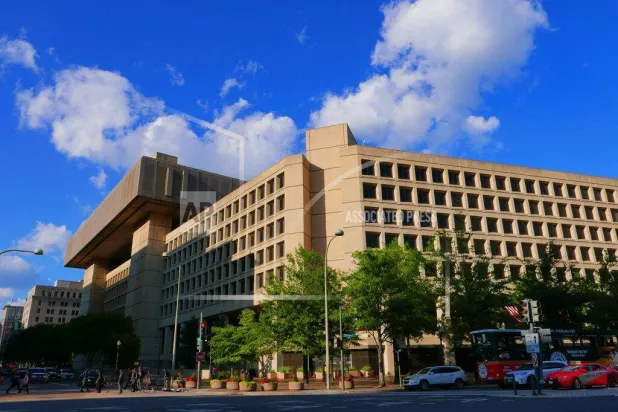 مبنى إدغار هوفر، مقر "مكتب التحقيقات الفيدرالي" (الأف بي آي) في واشنطن. (آ ب)