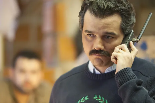 Narcos'ta Pablo Escobar'ı Brezilyalı aktör Wagner Moura canlandırmıştı (Netflix)