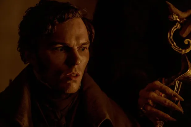 İlk beyazperde deneyimini 1996'da henüz 6 yaşındayken yaşayan Nicholas Hoult, Nosferatu'daki performansıyla göz doldurdu (Universal)