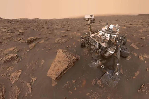 13 yıldır Gale Krateri'nde olan Curiosity, gelişmiş araçlarıyla çeşitli deneyler yürütüyor (AP)