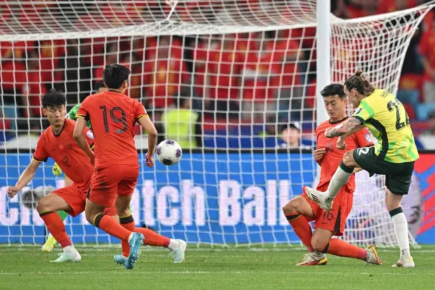 2026 Dünya Kupası Asya Elemeleri’nde Çin, dünkü maçta Avustralya’ya 2-0 yenildi (AFP)