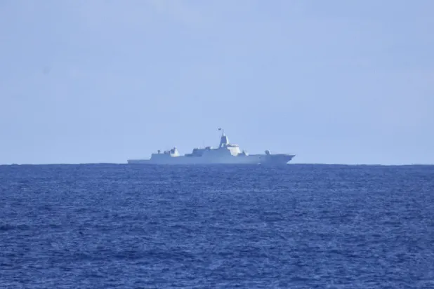 سفينة حربية صينية في بحر تاسمان (د.ب.أ)